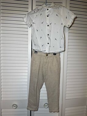 Zara Boys Size 4 White Short-Sleeve Button Print Shirt & Tan/Beige Pants Set